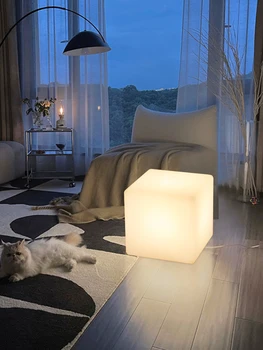 Настольная лампа Cube, элегантный торшер, гостиная, спальня, элитная атмосфера, простая современная прикроватная тумбочка