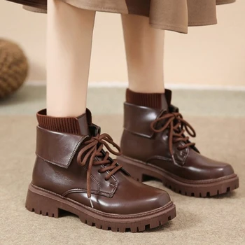 Осенне-зимние женские ботинки в стиле ретро, Новинка 2023 года, модные милые Кавайные Теплые Повседневные Однотонные Универсальные Мягкие ботинки на платформе в британском стиле