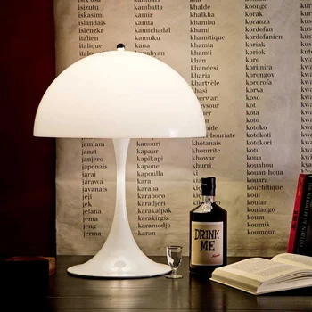 Креативная настольная лампа-гриб, прикроватная лампа для спальни, современный минималистский декор для дома, настольная лампа для офиса, кабинета, чтения, светильники