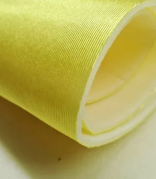 Желтая ткань с поролоном для Карнавала