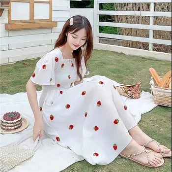 Женские сексуальные Летние вечерние платья с оборками и пышными рукавами с открытыми плечами и вышивкой 2023, Корейское элегантное Винтажное клубничное платье Kawaii